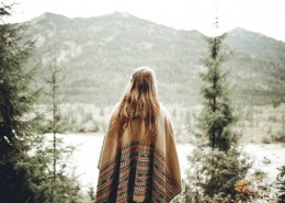 国外美女的背影图片