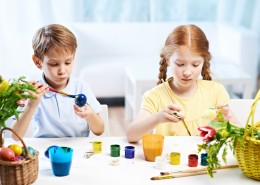 做彩蛋的可爱儿童图片大全