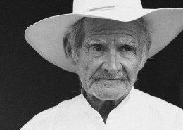 满脸皱纹的老人图片