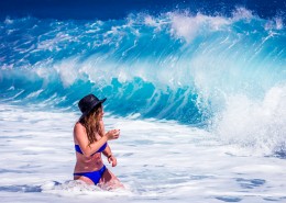 穿比基尼的美女图片