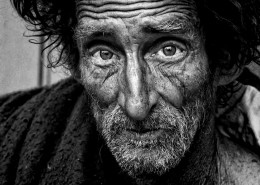 流浪者人物特写图片