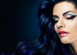 闭着眼睛的女孩图片大全