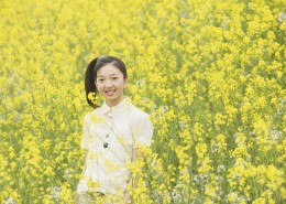 青少年外出郊游图片