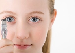 女孩和数码产品图片