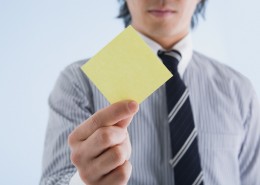 男性空白告示图片