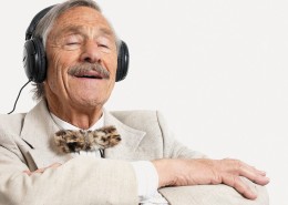 老年人姿态图片