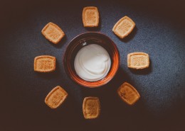 金黄酥脆的饼干图片