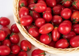 热情似火酸甜可口的圣女果图片