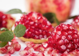 新鲜石榴粒图片