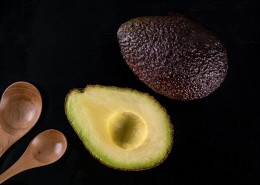 新鲜的牛油果图片