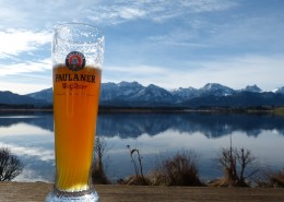 一杯满满的啤酒图片大全