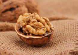 美味好吃的核桃仁图片