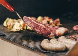 美味的香煎牛排图片