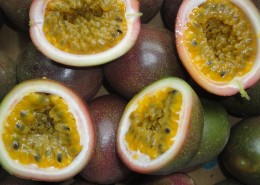 酸酸甜甜的百香果图片