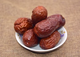 红色的和田大枣图片