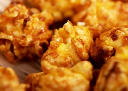 香浓好吃的爆米花图片