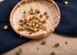 清火明目的干制菊花茶图片