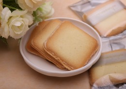 香脆美味的夹心饼干图片