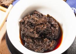 风味浓厚的普洱茶图片