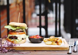 垂涎欲滴的汉堡图片