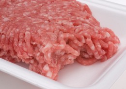 新鲜剁碎的猪肉馅图片