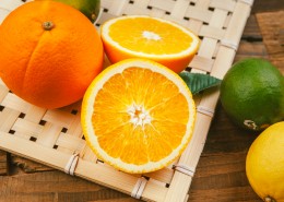 清凉的夏日柠檬图片