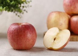 脆甜美味的苹果图片