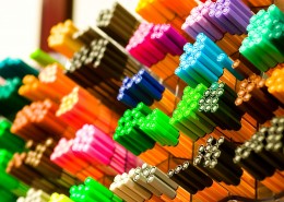 五颜六色的水彩笔图片大全