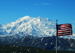 飘动的美国国旗图片