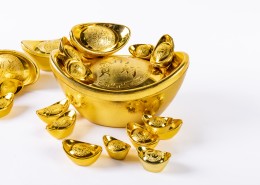 新春金色的元宝图片