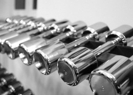 增肌健身器材哑铃图片