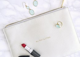 鲜艳的口红图片大全