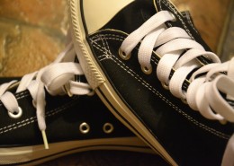 清新文艺的帆布鞋图片