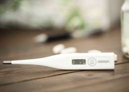 电子体温计图片