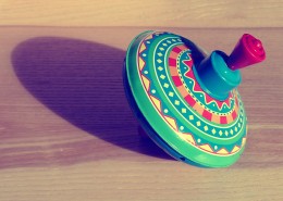 好玩的陀螺图片