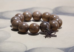 古朴的手串图片