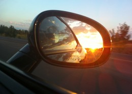 汽车的后视镜图片