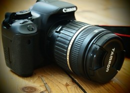 佳能品牌单反相机图片