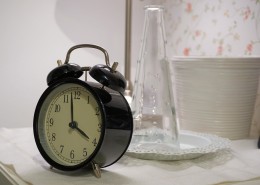 精致小巧的闹钟图片大全