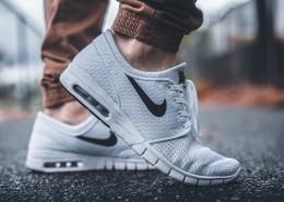 耐克品牌的运动鞋图片