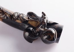 复古木质雕刻烟嘴图片