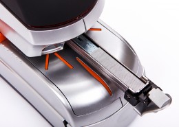 办公常用订书机图片