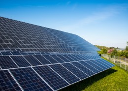 太阳能发电板图片