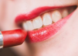 各种颜色的口红图片