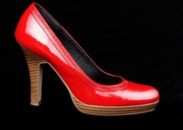 精致的高跟鞋图片