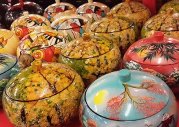 色彩缤纷的花盆陶罐图片