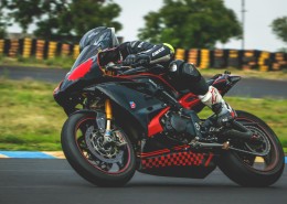 酷炫的摩托车比赛图片