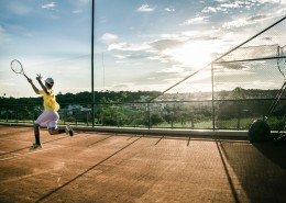 打网球的人图片大全