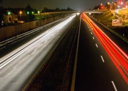 夜晚的公路图片大全