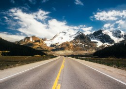 平坦的公路图片